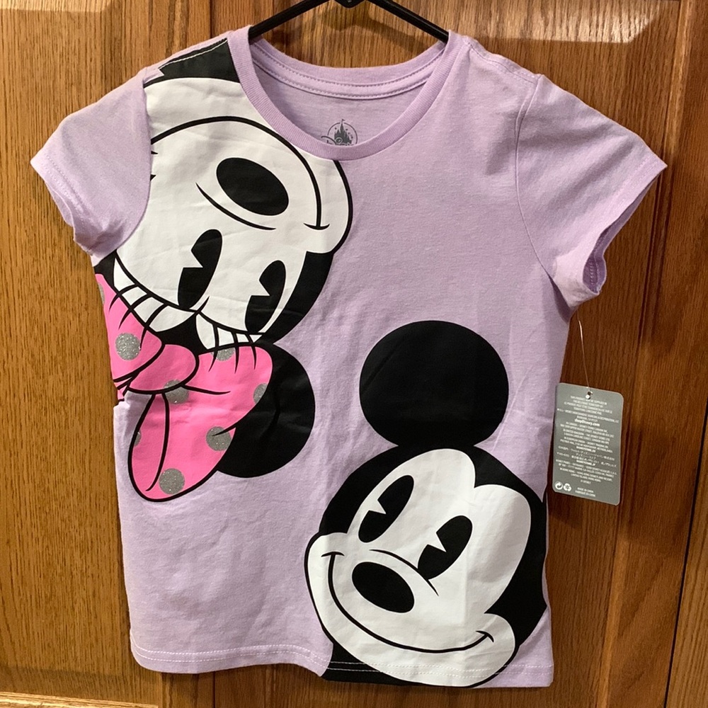 NWT Disney short sleeved t-shirt for girls size M (7/8)
